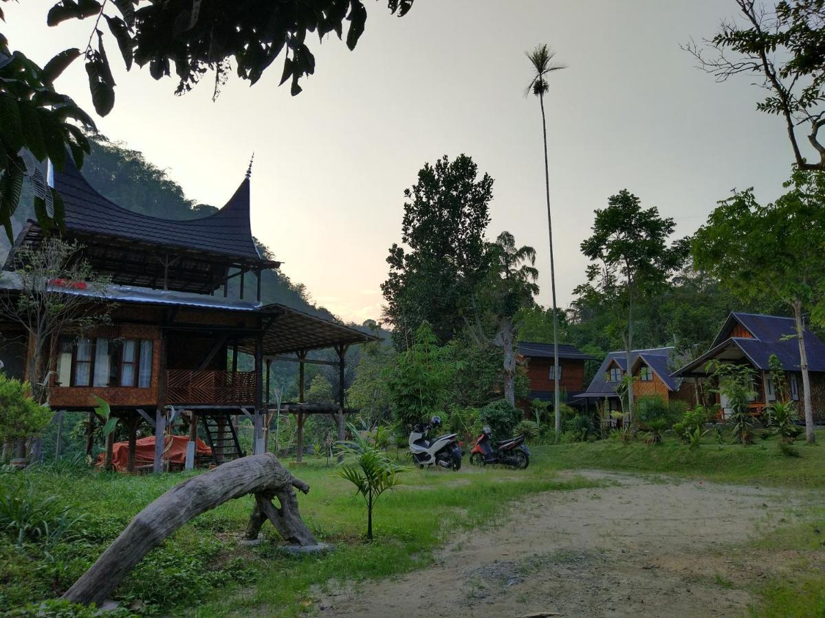 Canyon Jungle Stay Bukittinggi Exteriér fotografie