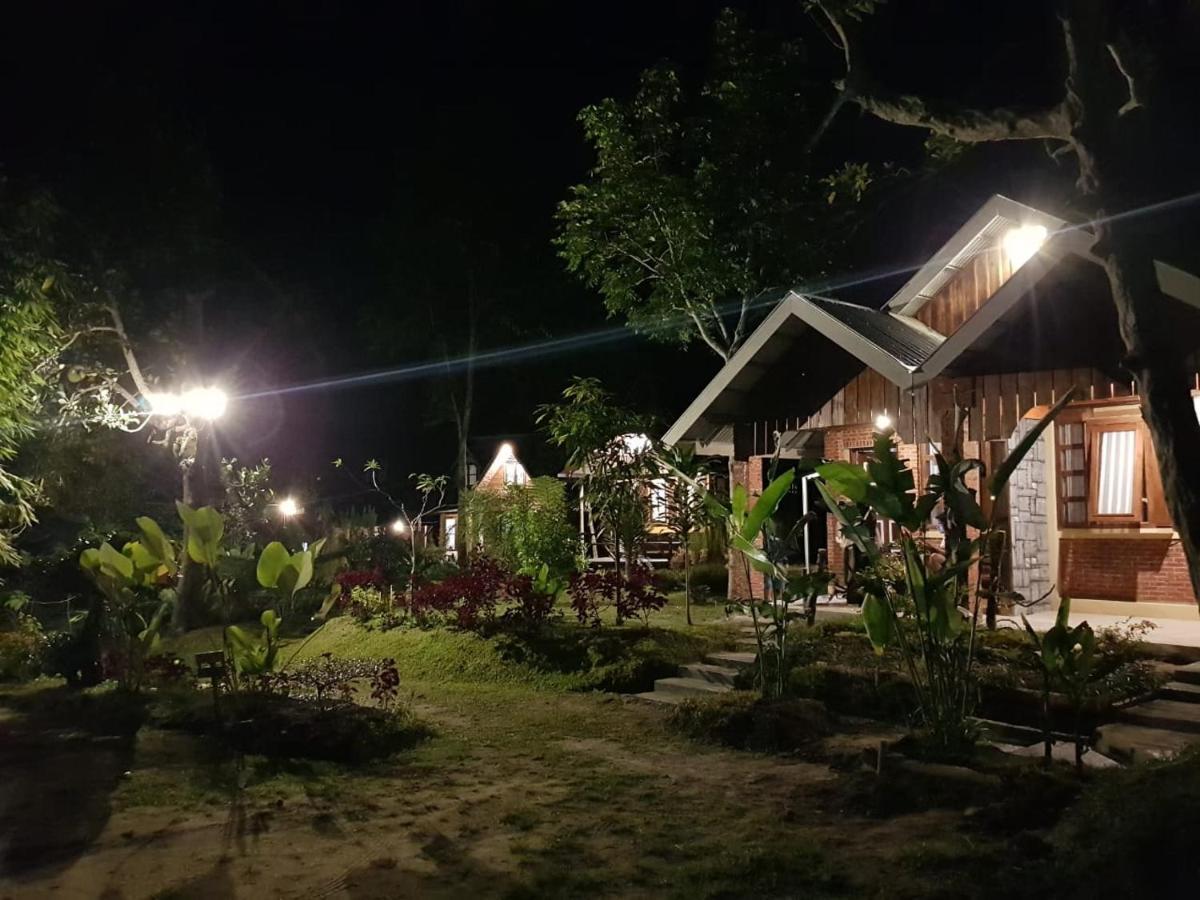 Canyon Jungle Stay Bukittinggi Exteriér fotografie