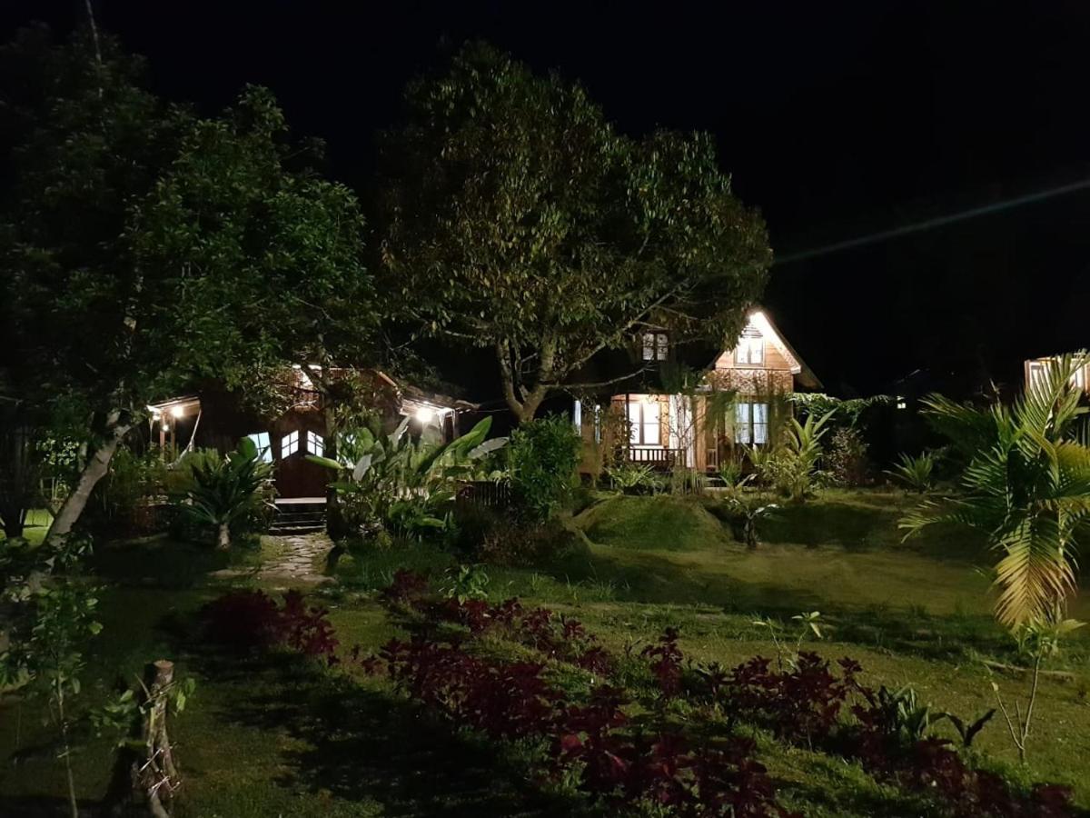 Canyon Jungle Stay Bukittinggi Exteriér fotografie