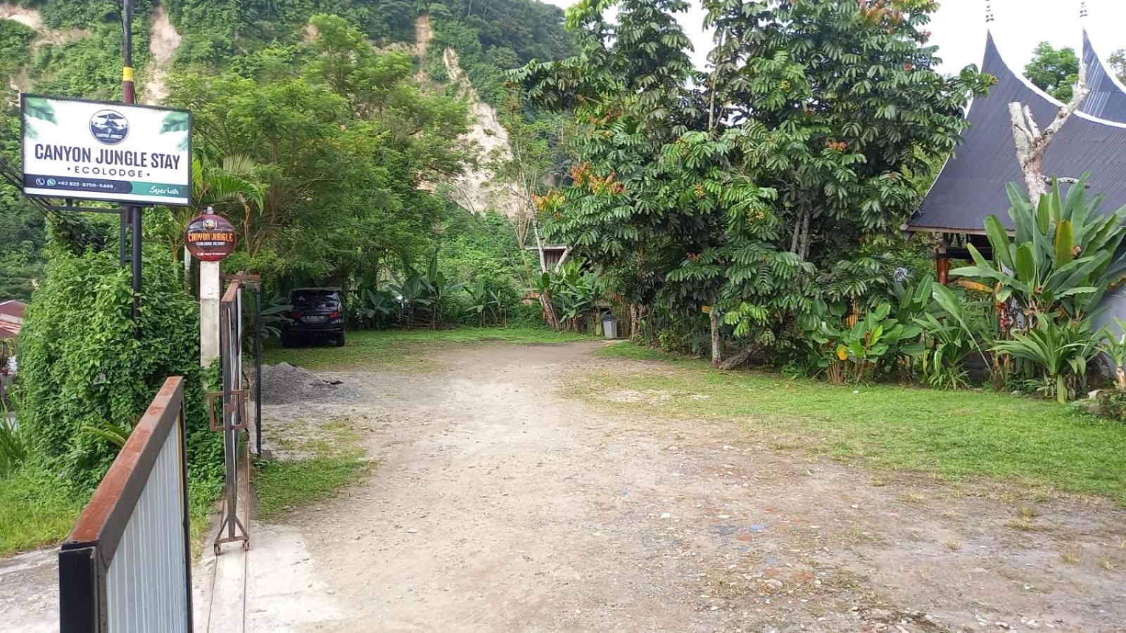 Canyon Jungle Stay Bukittinggi Exteriér fotografie