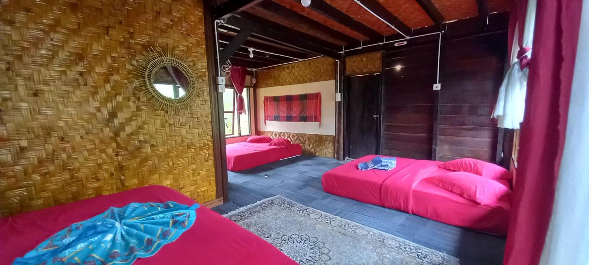 Canyon Jungle Stay Bukittinggi Pokoj fotografie